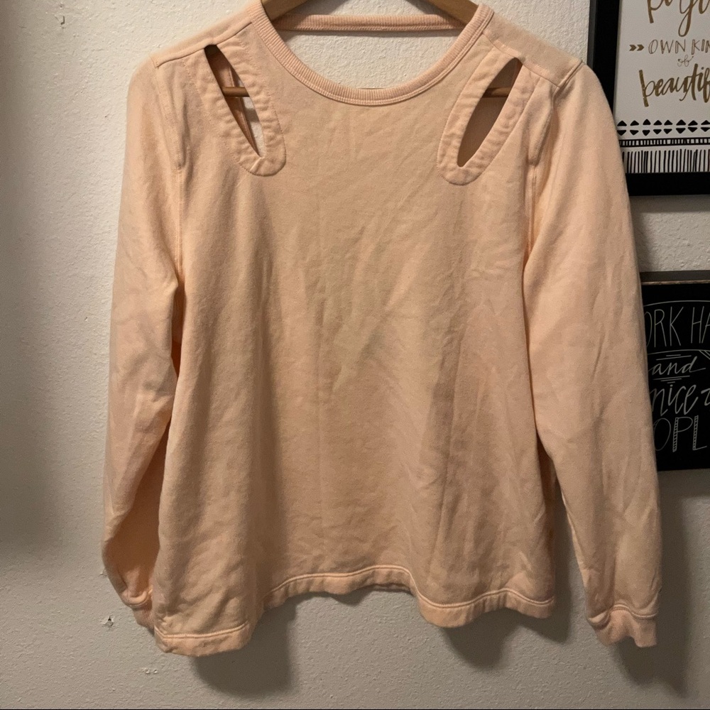 Long sleeve Joy Lab peach colored shirt
